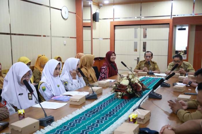 KAWASAN TANPA ROKOK dan Larangan IPS Rokok Dibahas dalam Rakor