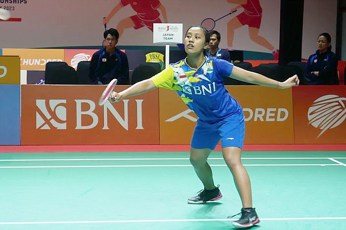 Tunggal putri Indonesia, Mutiara Ayu Puspitasari saat berlaga di babak final beregu Kejuaraan Asia Junior 2023 di GOR Among Raga, Yogyakarta, Selasa (11/7/2023). (Foto: BolaSport)