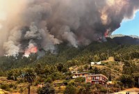 Kebakaran Hutan di Pulau La Palma Spanyol terjadi pada Sabtu dini hari di El Pinar de Puntagorda, daerah hutan di utara pulau di Canaries.(Foto: euroweeklynews.com)