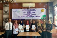 KERJASAMA - Bank Kalsel Syariah melakukan kerjasama dengan STIH Sultan Adam