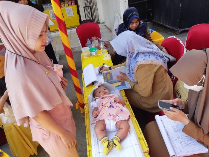 KOLABORASI Alfamart Sahabat Posyandu dan Zwitsal untuk Mendukung 1000 Hari Pertama Si Kecil