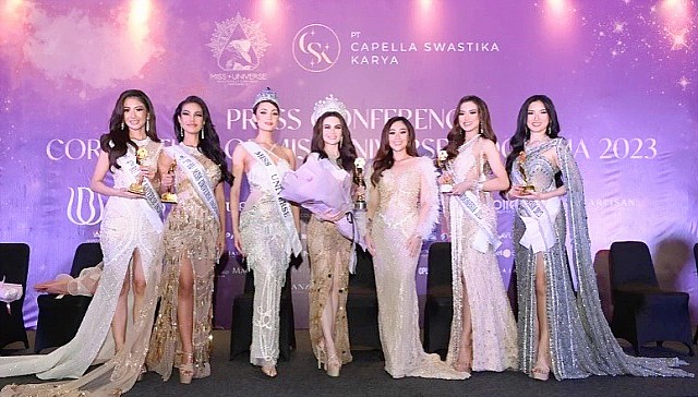 Poppy Capella dan pemenang Miss Universe Indonesia 2023. (instagram @missuniverse_id)