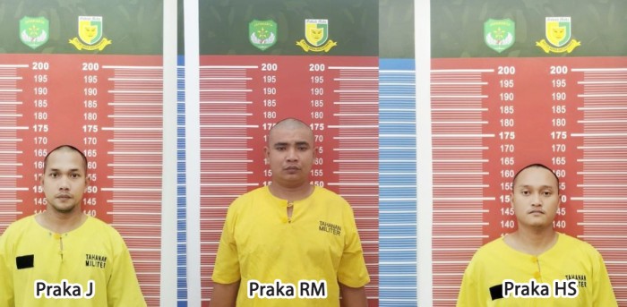Tiga oknum prajurit TNI yang diduga menganiaya warga Aceh hingga tewas ditetapkan sebagai tersangka. Ketiganya ialah Praka RM, Praka HS, dan Praka J. (Foto: Istimewa)
