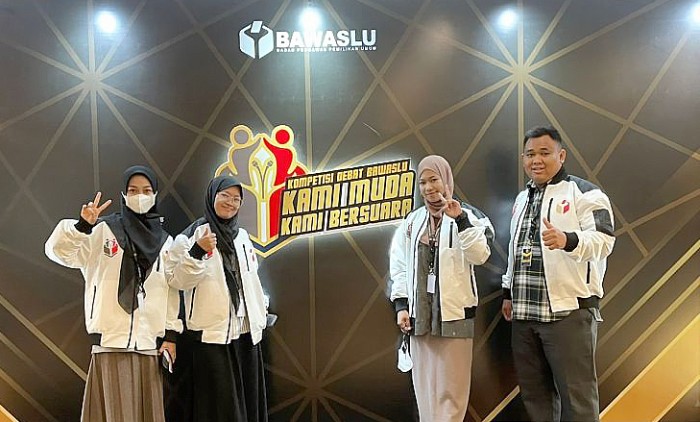 Tim mahasiswa UMPR lolos final debat nasional hukum pemilu di Jakarta. (ANTARA/HO-Dokumentasi Pribadi)