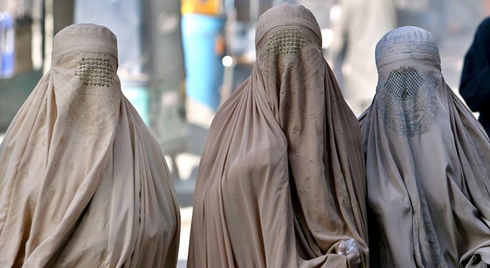 Parlemen Swiss secara resmi memberikan persetujuan akhir untuk legislasi yang melarang pemakaian burqa. (@picture-alliance/dpa/Arshad Arbab)