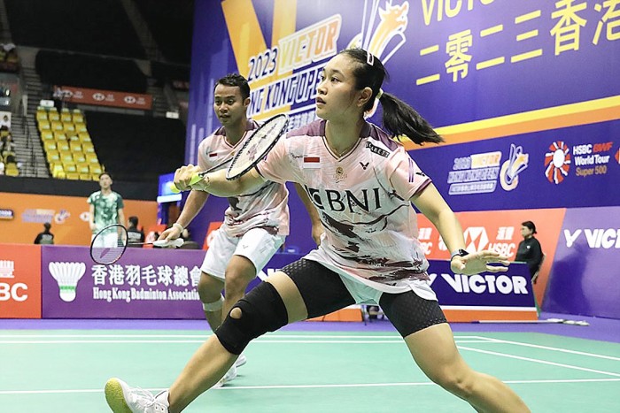 Rehan Naufal Kusharjanto/Lisa Ayu Kusumawati melenggang ke babak 16 besar Hong Kong Open 2023 (Foto: Twitter/@INABadminton)
