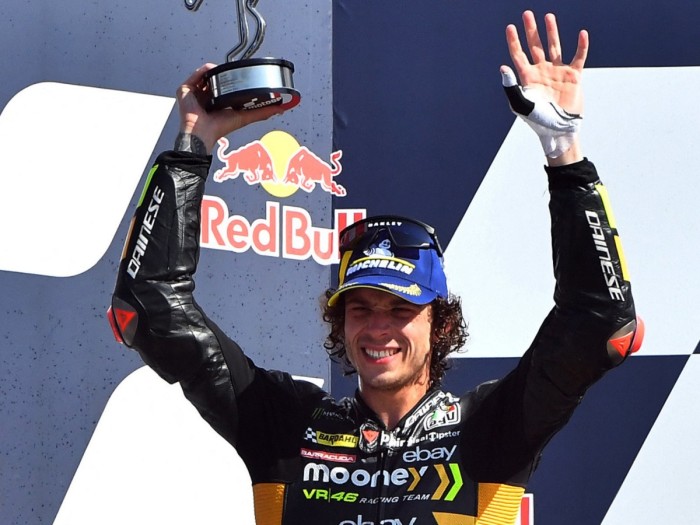 Pembalap VR46, Marco Bezzecchi, Juara MotoGP India, Minggu (24/9/2023). (Reuters)