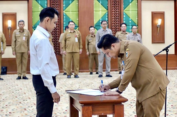 PEMERINTAH Provinsi Kalimantan Selatan (Kalsel) melantik 541 orang tenaga kesehatan Pegawai Pemerintah dengan Perjanjian Kerja (PPPK) periode 2022, di Banjarbaru, Kalimantan Selatan, pada beberapa waktu lalu. (ANTARA/HO-Pemprov Kalsel)