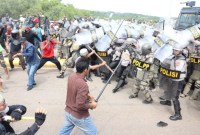Bentrokan antara warga dan aparat keamanan terjadi di Pulau Rempang. (Liputan6)

