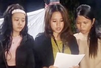 TAMPANG tiga wanita yang mencekoki kucing dengan miras jenis soju di Padang membuat surat pernyataan bahwa mereka tidak akan mengulangi perbuatan seperti itu lagi. (Foto: Istimewa)