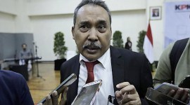 
ANGGOTA Dewas KPK Syamsuddin Haris tidak tahu alasan di balik permintaan Firli Bahuri menunda pemeriksaan hingga 8 November. (CNN Indonesia)