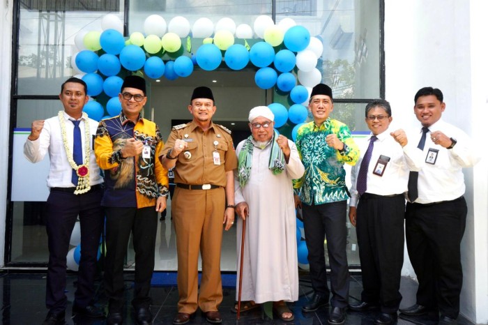 PJ BUPATI HSS Resmikan Relokasi Bank Kalsel KCP Nagara
