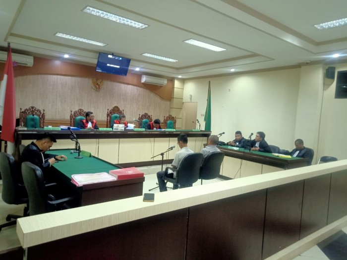 Terdakwa perkara lahan untuk areal parkir di obyek wisata Tanuhi Kecamatan Loksado Kabupaten Hulu Sungai Selatan. Foto HD