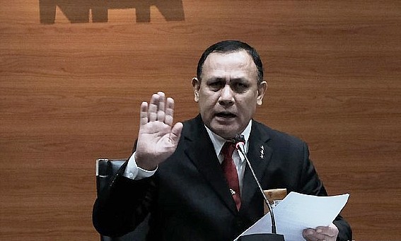 Ketua KPK Firli Bahuri tak dapat memenuhi panggilan Polda Metro Jaya terkait dugaan pemerasan Syahrul Yasin Limpo (SYL) Jumat (20/10/2023). Dan berbagai alasan Firli mangkir terungkap. (detikcom)