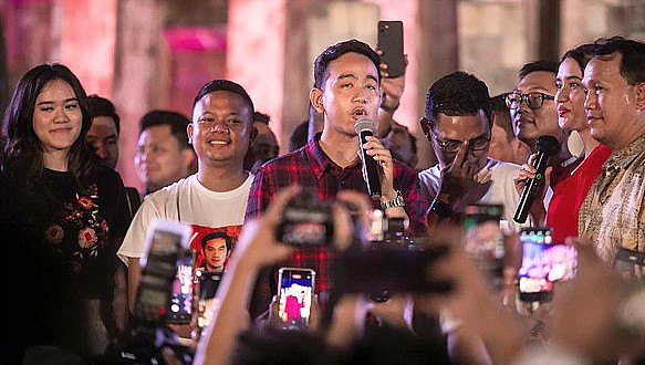 Gibran Rakabuming Raka resmi diumumkan sebagai bakal cawapres pendamping Prabowo Subianto di Pilpres 2024. (CNNIndonesia)