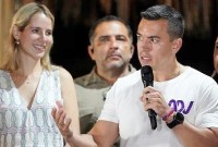 DANIEL Noboa terpilih sebagai presiden Ekuador berbicara kepada pers usai kemenangannya dalam pemilihan presiden, di Santa Elena, Ekuador, Selasa (17/10/2023).  (Foto: Reuters)
