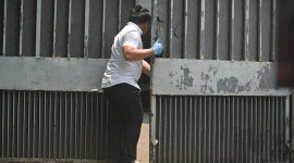 PENYIDIK Ditreskrimsus Polda Metro Jaya saat penggeledahan salah satu kediaman Ketua KPK Firli Bahuri di kawasan Jalan Kertanegara, Jakarta, Kamis (26/10/2023). (Antara/Aprillio Akbar)