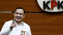 Dalam pemeriksaan Selasa (24/10/2023), Ketua KPK Firli Bahuri disebut polisi ngaku pernah ketemu Syahrul Yasin Limpo pada Maret 2022. (CNN Indonesia/Andry Novelino)