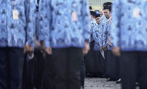 
ASN dilarang terlibat dalam kampanye di Pemilu 2024. Jika terbukti terlibat, maka bisa dikenakan hukuman penjara. (CNNIndonesia/Hesti Rika)