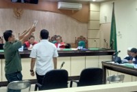Saksi beberkan kasus korupsi pengadaan personal komputer (iPad) Sekretariat Dewan Perwakilan Rakyat Daerah (DPRD) Kota Banjarbaru.. (SuarIndonesia/HD)