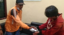 kedua yang berkelahi didamaikan di Mapolsekta Banjarmasin Tengah. (SuarIndonesia/DO)