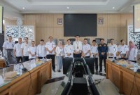 mendapat masukan dari Bawaslu Kalsel terkait batasan-batasan pihak sekretariat terhadap kinerja dewan Kalsel. (SuarIndonesia/HM)