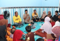 Ketua Komisi II DPRD Kalsel Muhammad Yani Helmi, ke Desa Kupang Berkah Jaya, Kecamatan Simpang Empat, Kabupaten Tanah Bumbu. (SuarIndonesia/Humas)
