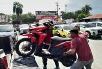 Motor korban diamankan anggota Satlantas Polresta Banjarmasin, Rabu (15/11/2023). (SuarIndonesia/YI) 
