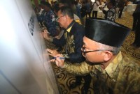 deklarasi pemilu damai tahun 2024 digelar Badan Kesatuan Bangsa dan Politik (Bakesbangpol), di gedung Idham Chalid, di Banjarbaru, Jumat (17/11/2023). (SuarIndonesia/RW)