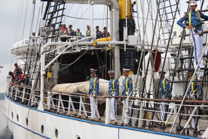 Keberangkatan KRI Dewaruci Menuju Banyuwangi, Sabtu (18/11/2023) (SuarIndonesia/Humas TNI AL
