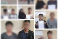 Sekelompok anak diamankan warga dan diserahkan kepada anggota Polsekta Banjarmasin Tengah, saat berada di Jalan Kapten Piere Tendean tepatnya Menara Pandang Banjarmasin Tengah, Minggu dinihari (19/11/2023),. (SuarIndonesia/DO)