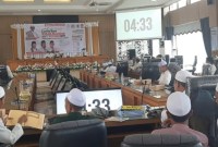 51 peserta dari berbagai pondok pesantren di Kalsel mengikuti lomba pembacaan kitab kuning Fathul Muin. digedung Sekretariat DPRD Kalsel. Kamis (30/11/2023)/ (SuarIndonesia/HM)