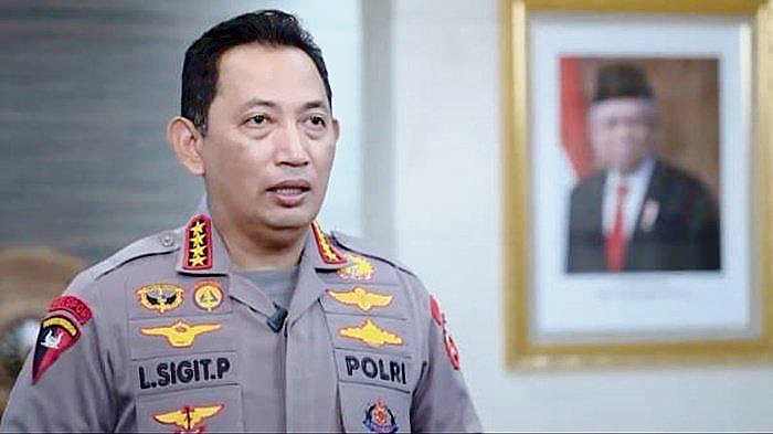 Kapolri Jenderal Listyo Sigit Prabowo merotasi dan mutasi 513 personel dari tingkat Pati hingga Pamen. (@instagram)