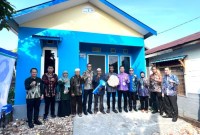 Penyerahan bantuan dilakukan Direktur Utama Bank Kalsel, Fachrudin, ke Rahmat Yulian Noor dan Muhammad Wardani, disaksikan pejabat tinggi, termasuk Sekretaris Daerah Kota Banjarmasin, Ikhsan Budiman; Lurah Belitung Selatan, Siti Nuryatin; Direktur UPZ Bank Kalsel, M. Fajri Muhtadi; Kepala Divisi Sekretaris Perusahaan, Firmansyah, dan Kepala Cabang Utama Bank Kalsel, M Yamin.