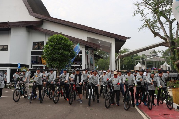 BUKTI NYATA Sinergi Bank Kalsel Bersama Pemkab Tabalong Gowes Bersama