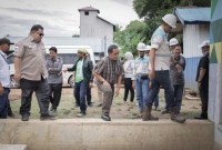 Komisi III Dewan Perwakilan Rakyat Daerah (DPRD) Provinsi Kalimantan Selatan (Kalsel) yang membidangi infrastruktur dan pembangunan mengapresiasi langkah mitigasi banjir di Desa Mantuil, Muara Harus, Kabupaten Tabalong oleh PT Adaro pada Jumat, (8/12/2023). (SuarIndonesia/Hum,as)