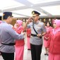 rjen Pol Andi Rian R Djajadi, resmi menyerahkan tongkat estafet kepemimpinan Kepolisian Daerah Kalimantan Selatan (Polda Kalsel) kepada Irjen Pol Winarto,  dalam sebuah upacara serah terima jabatan (sertijab) di Rupatama Mabes Polri Jakarta, Kamis (14/12/2023) dipimpin Kapolri Jenderal Polisi Drs. Listyo Sigit Prabowo, M.Si. (SuarIndonesia/HUmas