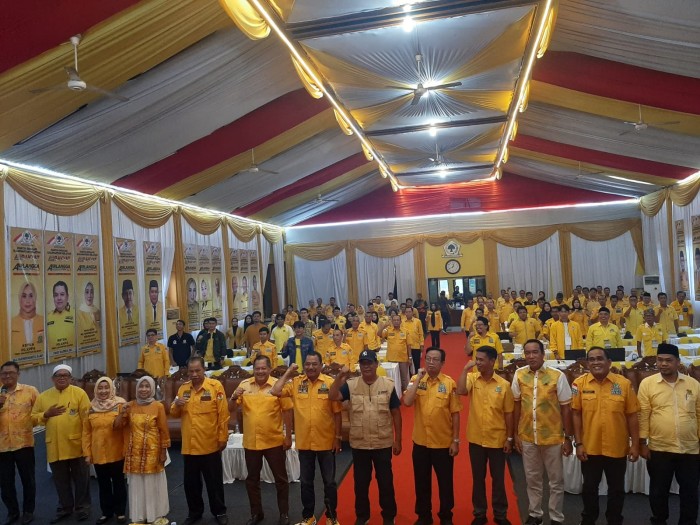 Bimtek dan Sikadeka, di Sekretariat DPD Partai Golkar Provinsi Kalsel di Banjarmasin, Minggu (17/12/2023) (SuarIndonesia/Humas)