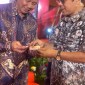 Kapolda Kalsel yang baru Irjen Pol Winarto, ketika menerima 