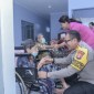 Semangat kebersamaan untuk menebarkan kebaikan kepada yang membutuhkan Hosana 91 dan Oikoumene Polda Kalsel menggelar Bakti Sosial dengan memberikan bantuan kepada masyarakat kurang mampu, pada Kamis (28/12/2023). (SuarIndonesia/Humas)