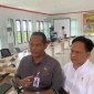 Kepala BPBD Kalsel, R. Surya Fadliansyah, (kiri) didampingi Kabid Pencegahan dan Kesiapsiagaan,
Bambang D Mulyadi. (SuarIndonesia/RW)