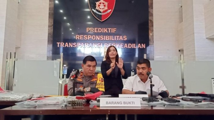 Juru bicara Densus 88 Antiteror Polri Kombes Aswin Siregar dalam konferensi pers Rilis Akhir Tahun di Bareskrim Polri, Rabu (20/12/2023). (medcom/Siti Yona)
