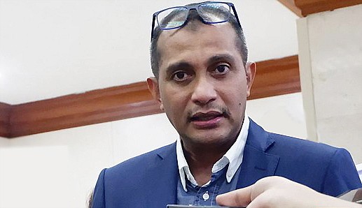 

Eddy OS Hiariej mundur dari jabatan Wamenkumham usai jadi tersangka dugaan suap. (CNNIndonesia/Khaira Ummah JP)