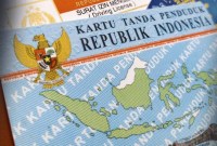 Ilustrasi. Pemerintah mengatakan tengah menyiapkan layanan terintegrasi agar warga tak perlu lagi fotokopi KTP untuk mendapatkan pelayanan. [iStockphoto/Muhsin R]