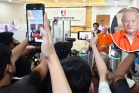 Penyidik Satgas Anti Mafia Bola Polri menahan Vigit Waluyo, tersangka pengaturan skor atau 