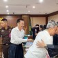 Komisaris Utama PT Multi Grafika Cipta Sejati Mulsunadi Gunawan (tengah) menyebut ada kewajiban memberikan 'dana komando' usai menyelesaikan proyek pengadaan di Basarnas, Senin (18/12/2023). (Istimewa)