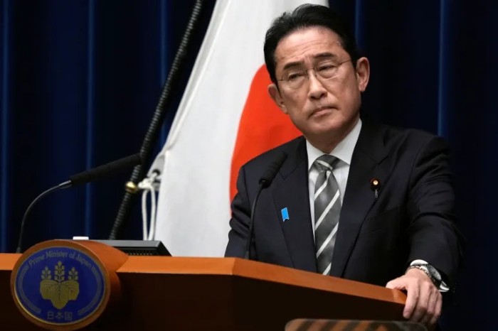 Perdana Menteri Jepang Fumio Kishida diguncang skandal korupsi besar-besaran. [Franck Robichon/Pool Photo via AP Photo]