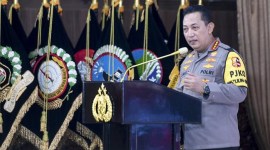 Kapolri Jenderal Listyo Sigit Prabowo kembali melakukan mutasi dan merotasi Pati (Pejabat Tinggi) dan Pamen (Perwira Menengah) di lingkungan Polri, Kamis (28/12/2023). [ANTARA FOTO/Hafidz Mubarak A]
