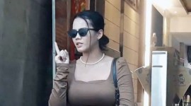 Siskaeee usai diperiksa Polda Metro Jaya. [foto: MPI/Irfan]