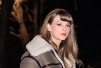 Taylor Swift usai menghadiri acara komedi penggalangan dana untuk Palestina. (TheImageDirect.com)